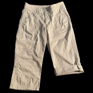 NWOT RIDERS By LEE “Midrise Skimmer” Khaki Beige Capri Pants | Cropped | Sz 6 |